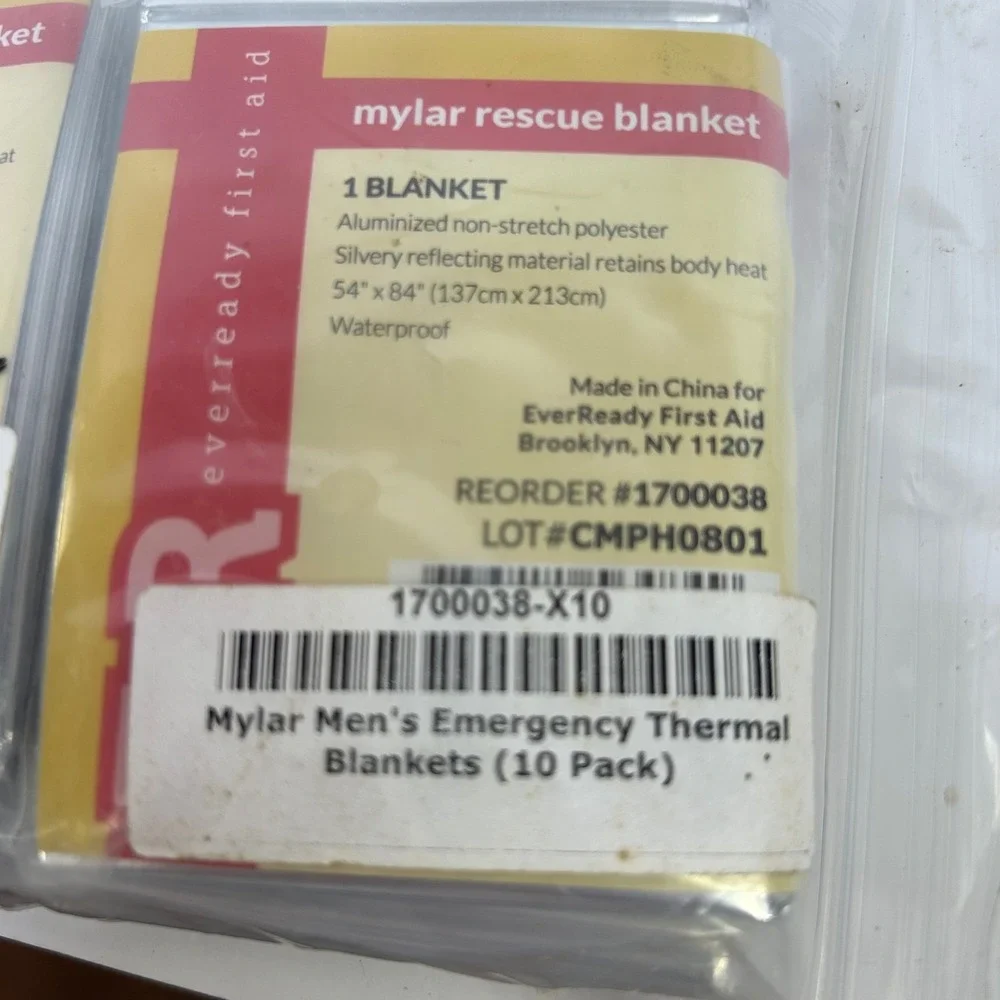 Emergency Thermal Mylar Rescue Blanket, 10 Pack,‎ Waterproof, Survival